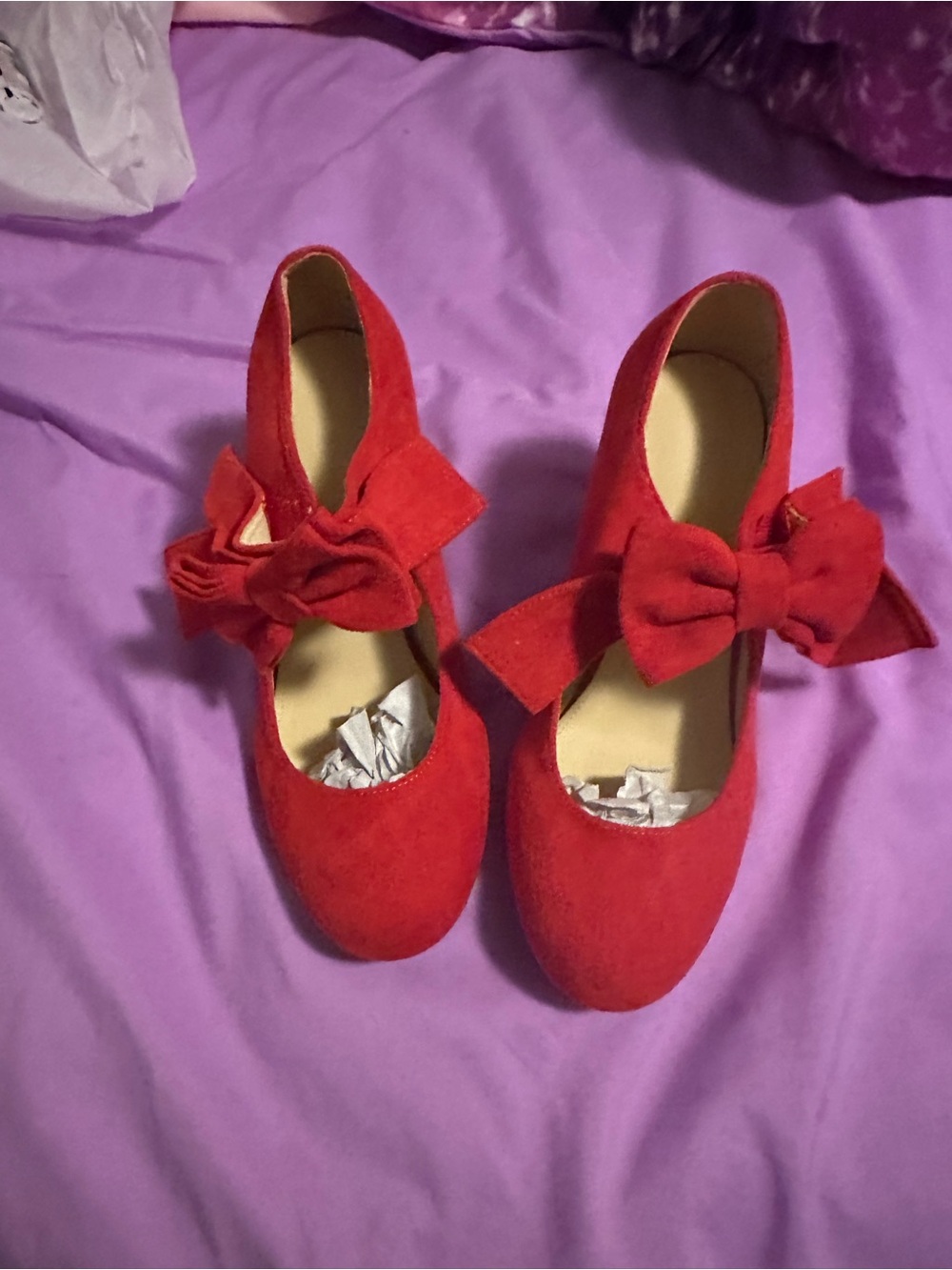 Red Bow Accent Women’s Shoes